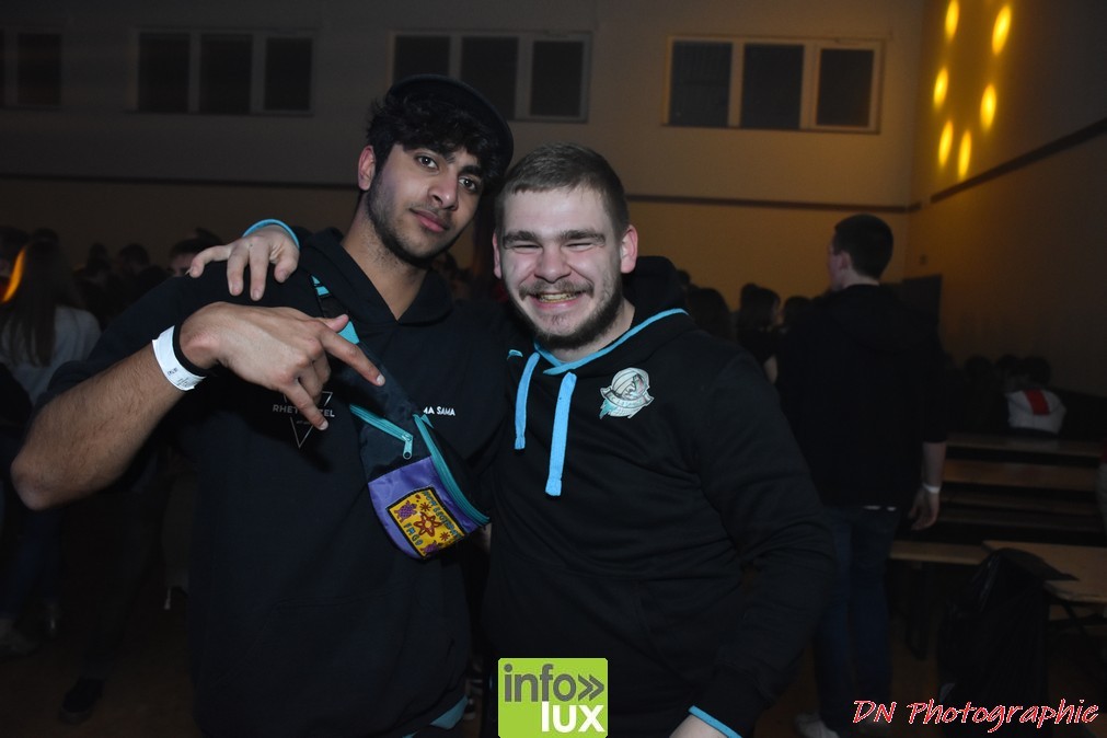 //media/jw_sigpro/users/0000002463/bal des rethos izel/k 193